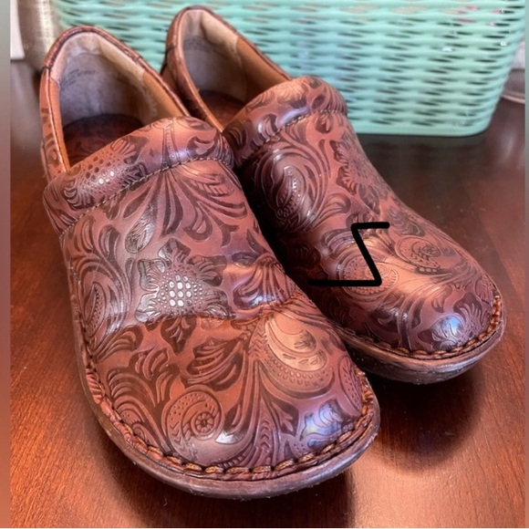 boc Shoes - boc Brown Embossed Leather Women’s Shoes